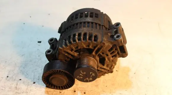 BMW 3 E90 E91 Generator/alternator 7550469 0121715017