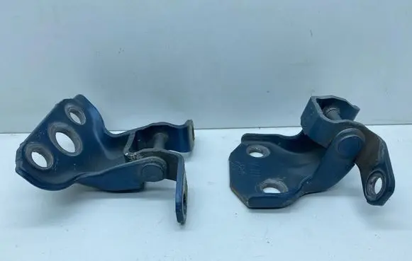 Subaru Forester SK Front door hinge set 60079SJ000 60079SJ020