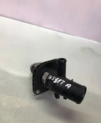 Thermostat/thermostat housing