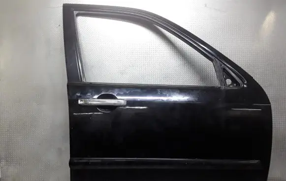 Honda CR-V Front door