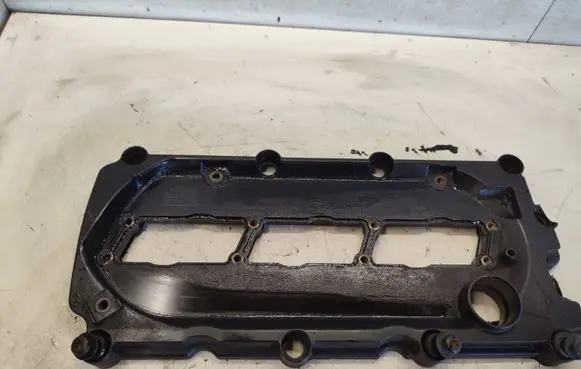 Rocker cam cover