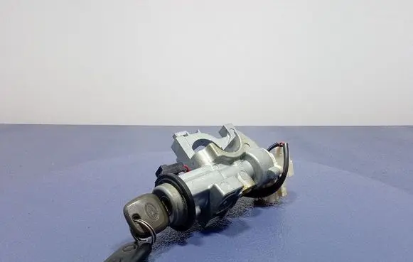 Daihatsu Sirion Ignition lock 381150