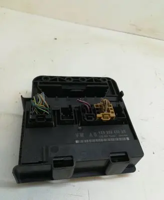 Volkswagen Golf V Comfort/convenience module 1K0959433AK S0401H030