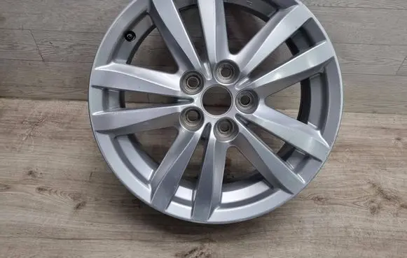 R19 alloy rim