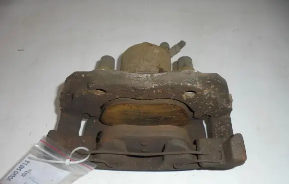 Volvo V40 Front brake caliper
