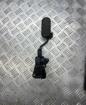 Lexus IS 220D-250-350 Accelerator throttle pedal 7811053030 0209901184 1TZ008961