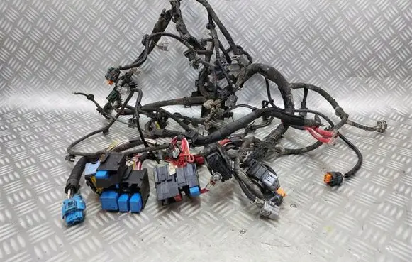 Dacia Duster II Engine installation wiring loom