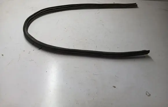 Mercedes-Benz E W238 Front door rubber seal A2386922600