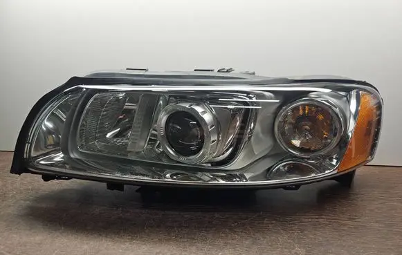 Volvo S60 Headlight/headlamp