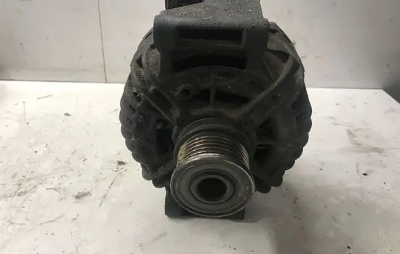 Mercedes-Benz S W220 Generator/alternator A0121546302 0124615018
