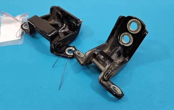 Nissan X-Trail T32 Rear door hinge set IMPRK1570193