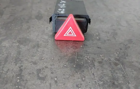 Audi A3 S3 8L Hazard light switch 8L0941509C
