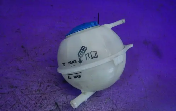 Volkswagen Fox Coolant expansion tank/reservoir 6Q0121407A
