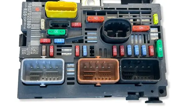 Peugeot Partner BSM Control unit 9807028880