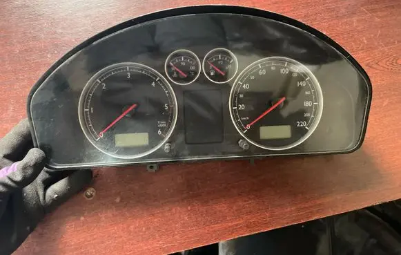 Seat Alhambra (Mk1) Speedometer (instrument cluster) YM2110849BKA
