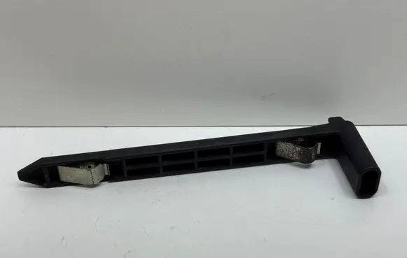 Volvo XC60 Headlight/headlamp mounting bracket 89075547 30763154