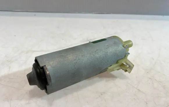 Audi Q7 4L Seat adjustment motor 0130002529