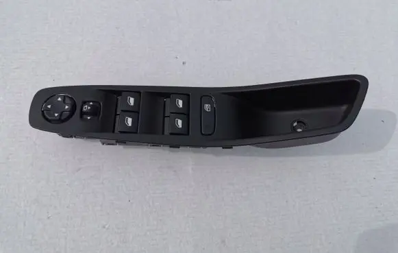 Opel Grandland X Electric window control switch