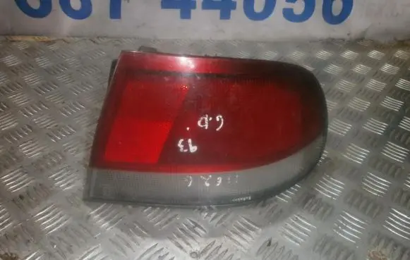 Mazda 626 Rear/tail lights D431395