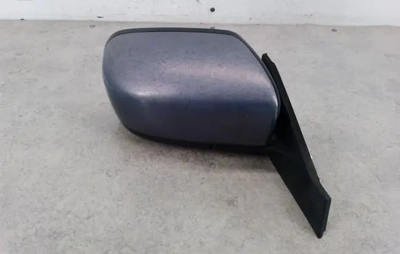 Mazda 5 Front door electric wing mirror 