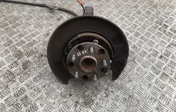 Lexus IS III XE30 Rear wheel hub