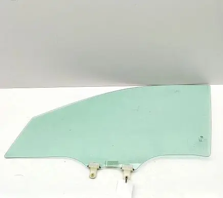 Hyundai Kona I Front door window glass four-door 82410HF020