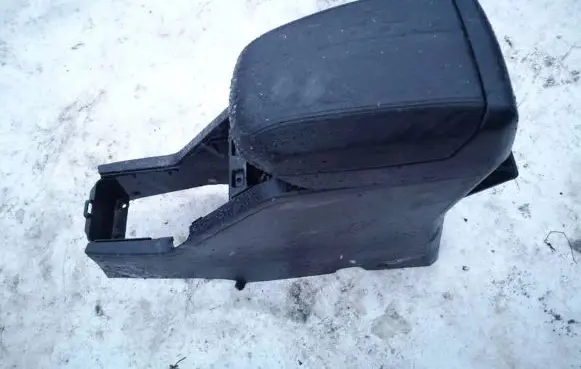 Chevrolet Captiva Armrest