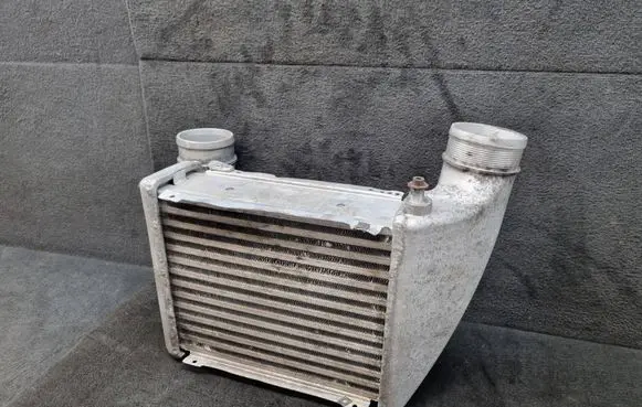 Audi RS6 C5 Intercooler radiator 077145806F