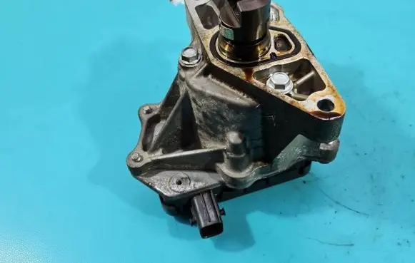 Toyota Avensis T270 Camshaft vanos timing valve 222A0-37013 IMPRK1397956