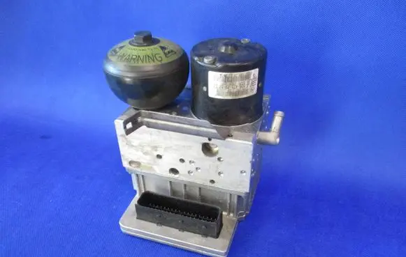 Mercedes-Benz E W211 ABS Pump A0054317912 0265250091 0505892801