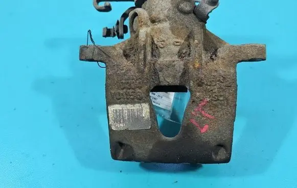 Rear brake caliper