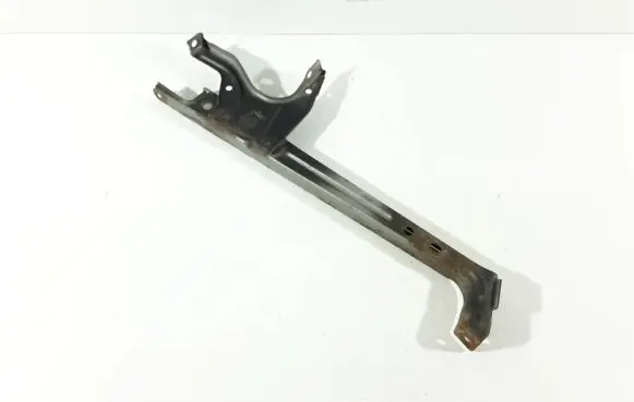 Radiator support slam panel bracket