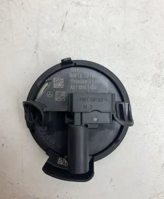 Mercedes-Benz GLC X253 C253 Airbag deployment crash/impact sensor A2139051400