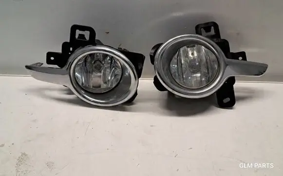 Peugeot 208 Front fog light 9675450980