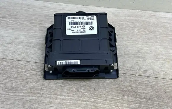 Volkswagen Touareg II Gearbox control unit/module 0C8927755L