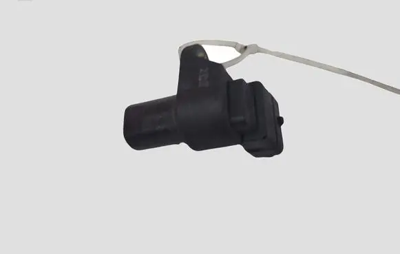 KIA Carens I Crankshaft position sensor 3930027000