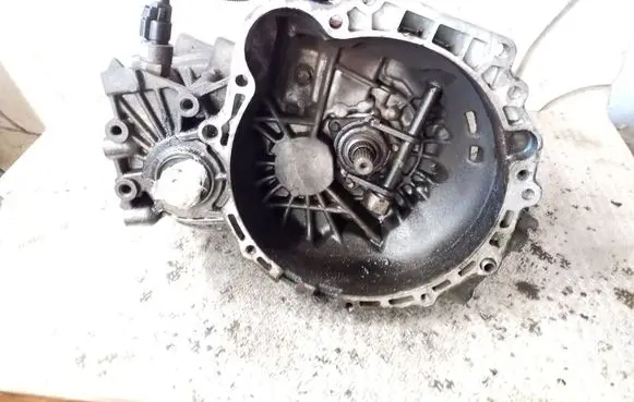 Hyundai Matrix Manual 5 speed gearbox M5BF2