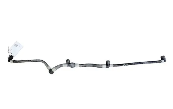 Tesla Model Y Electric car engine cooling hoses/pipes 107757700F