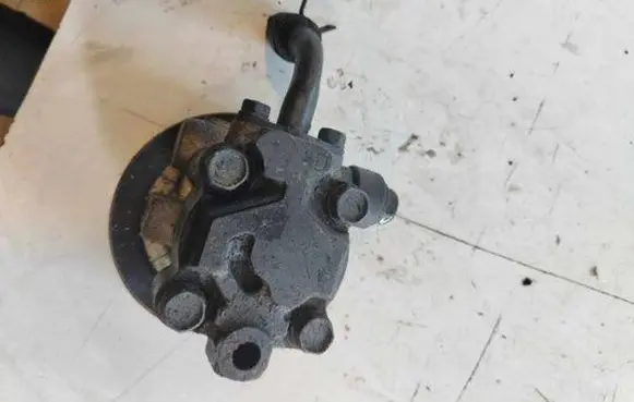 KIA Sportage Power steering pump