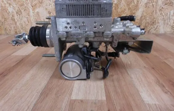 Toyota Yaris ABS Pump 4721052480