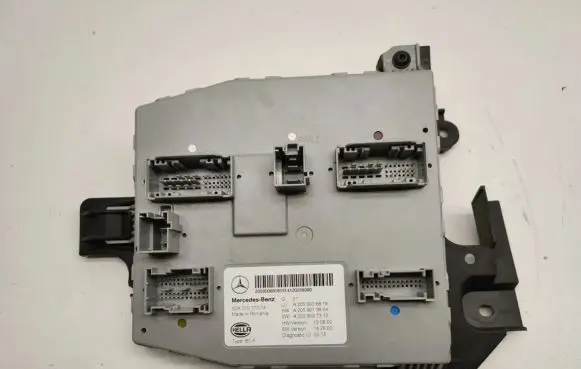 Mercedes-Benz C W205 SAM control unit A2059006818