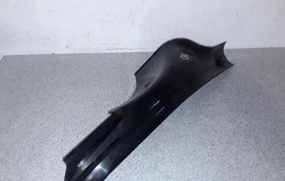 BMW 5 E60 E61 Other sill/pillar trim element 51477025009 7025009