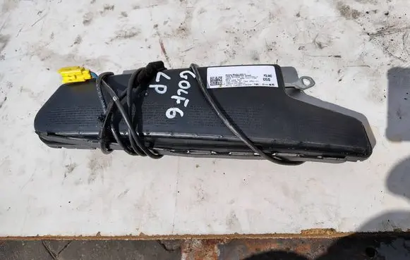Volkswagen Golf VI Seat airbag 5K4880241