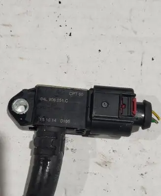 Audi A4 S4 B9 8W Exhaust gas pressure sensor 04L906051C