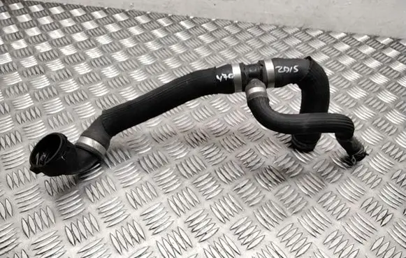 Volvo V70 Engine coolant pipe/hose 207534