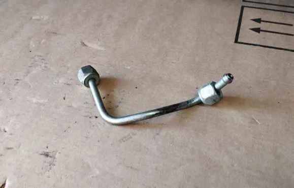 Mitsubishi ASX Fuel injector supply line/pipe 