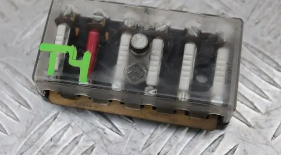 Volkswagen Transporter - Caravelle T4 Fuse module