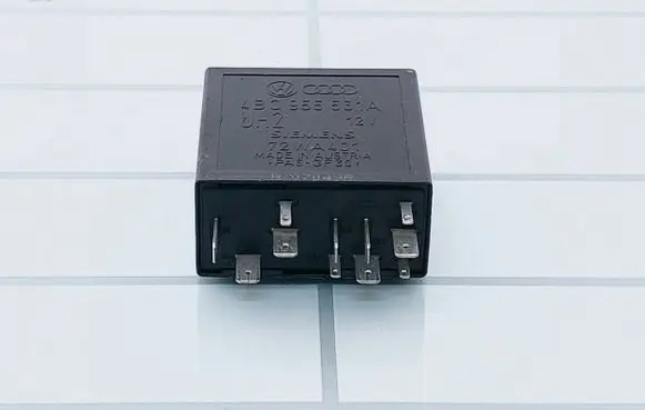 Audi A6 S6 C4 4A Window wiper interval relay 72WA401 4B0955531A