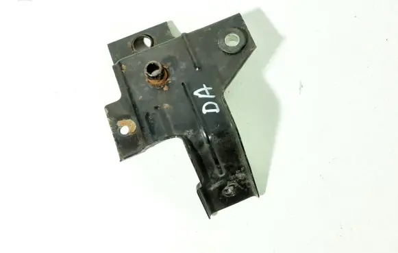 Toyota Avensis T270 Radiator mount bracket 