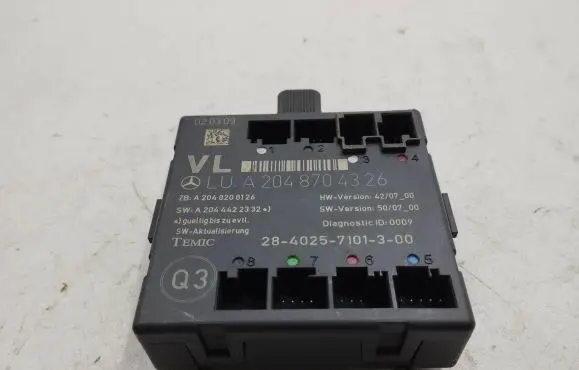 Mercedes-Benz C W204 Door control unit/module A2048208126 A2044422332 A2048704326